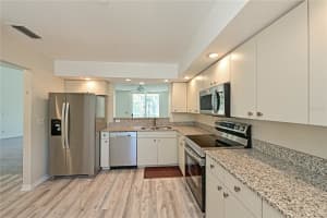 6101 34TH STREET, BRADENTON, FL 34210 Sold 06/14/24