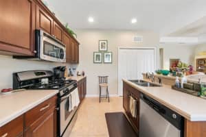 5043 BRICKELL PARK COVE, BRADENTON, FL 34211 Sold 10/27/23