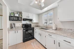 6048 ARLENE WAY, BRADENTON, FL 34207 Sold 10/27/23