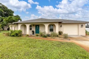 233 MALVERN DRIVE, VENICE, FL 34293 Sold 12/06/23