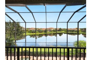 5613 CLOVERLEAF RUN, LAKEWOOD RANCH, FL 34211 Sold 02/20/24