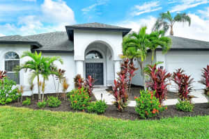 9909 LAUREL VALLEY AVENUE CIRCLE, BRADENTON, FL 34202 Sold 11/17/23