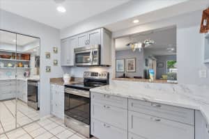 4564 MOHICAN TRAIL, SARASOTA, FL 34233 Sold 01/09/24