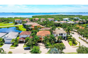 5520 TITLE ROW DRIVE, BRADENTON, FL 34210 Sold 12/18/23