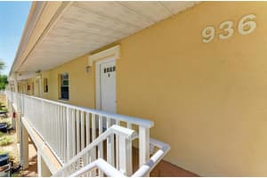 936 LA COSTA CIRCLE, SARASOTA, FL 34237 Sold 12/07/23