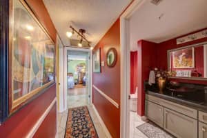 5940 PELICAN BAY PLAZA, GULFPORT, FL 33707 Sold 05/08/25