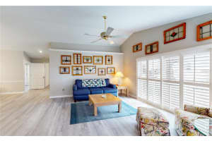 7042 WOODSIDE OAKS CIRCLE, SARASOTA, FL 34231 Sold 01/03/24