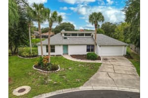 8236 CYPRESS LAKE DRIVE, SARASOTA, FL 34243 Sold 10/31/23