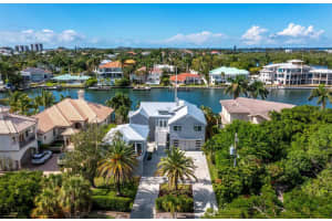 477 MCKINLEY DRIVE, SARASOTA, FL 34236 Sold 11/07/23