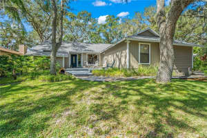 855 FORESTVIEW COURT, SARASOTA, FL 34232 Sold 12/14/23