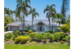 417 PHEASANT WAY, SARASOTA, FL 34236 Sold 11/15/23