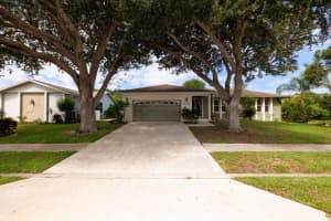 2440 SCARLET OAK COURT, SARASOTA, FL 34232 Sold 12/15/23