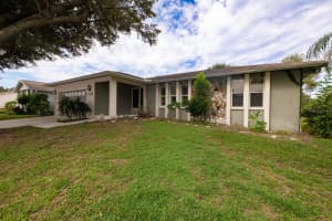2440 SCARLET OAK COURT, SARASOTA, FL 34232 Sold 12/15/23