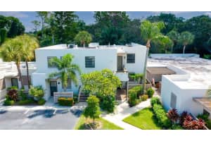 319 SPRINGDALE DRIVE, BRADENTON, FL 34210 Sold 12/21/23