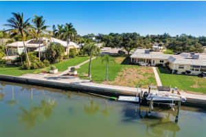 1747 SOUTHWOOD STREET, SARASOTA, FL 34231 Sold 03/05/24