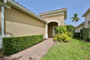 6914 PLAYA BELLA DRIVE, BRADENTON, FL 34209 Sold 01/18/24