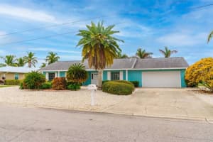 628 FOXWORTH LANE, HOLMES BEACH, FL 34217 Sold 01/05/24