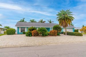 628 FOXWORTH LANE, HOLMES BEACH, FL 34217 Sold 01/05/24