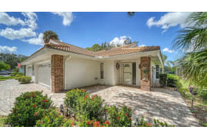 5822 GARDEN LAKES DRIVE, BRADENTON, FL 34203 Sold 02/28/24