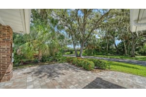 5822 GARDEN LAKES DRIVE, BRADENTON, FL 34203 Sold 02/28/24