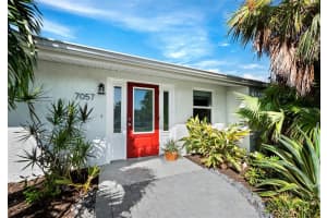7057 LONGBOAT DRIVE, LONGBOAT KEY, FL 34228 Sold 05/17/24