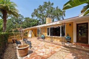 1713 NORTH DRIVE, SARASOTA, FL 34239 Sold 10/15/25