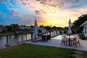 622 EMERALD LANE, HOLMES BEACH, FL 34217 Sold 08/12/24