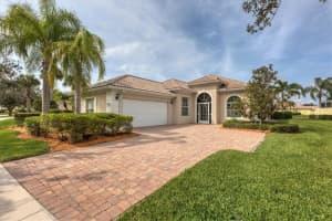 5803 BENEVENTO DRIVE, SARASOTA, FL 34238 Sold 12/15/23