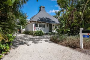 560 BROADWAY STREET, LONGBOAT KEY, FL 34228 Sold 03/25/24