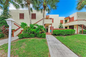 604 SPRING LAKES BOULEVARD, BRADENTON, FL 34210 Sold 04/08/24