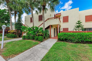604 SPRING LAKES BOULEVARD, BRADENTON, FL 34210 Sold 04/08/24