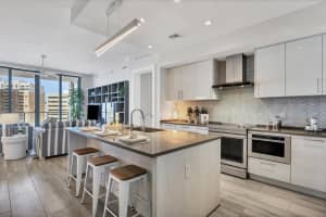 111 PINEAPPLE AVENUE, SARASOTA, FL 34236 Sold 11/30/23