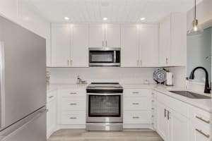197 FIELD AVENUE, VENICE, FL 34285 Sold 02/12/24