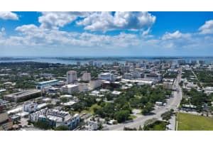 42 AUDUBON PLACE, SARASOTA, FL 34237 Sold 12/29/23