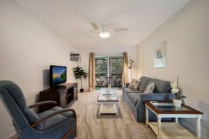 5865 PALM LANE, BRADENTON, FL 34207 Sold 11/30/23