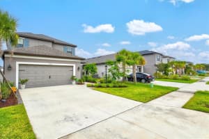 5513 SUMMIT GLEN, BRADENTON, FL 34203 Sold 12/20/23