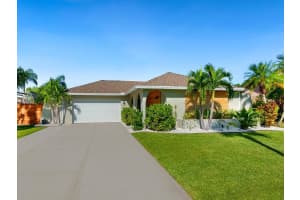 3659 KINGSTON BOULEVARD, SARASOTA, FL 34238 Sold 11/30/23
