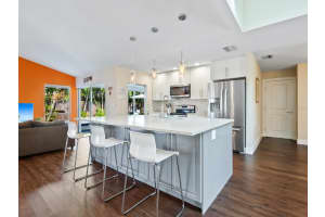 3659 KINGSTON BOULEVARD, SARASOTA, FL 34238 Sold 11/30/23