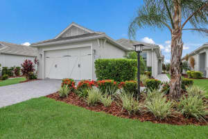 1033 CROSSWIND AVENUE, SARASOTA, FL 34240 Sold 12/14/23