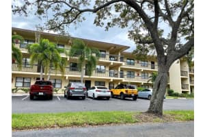 425 30TH AVENUE, BRADENTON, FL 34205 Sold 09/30/24