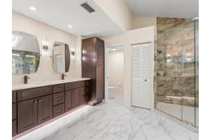 835 HAMPTON WOOD COURT, SARASOTA, FL 34232 Sold 02/01/24