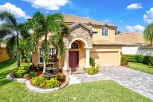 6915 74TH STREET CIRCLE, BRADENTON, FL 34203 Sold 12/07/23