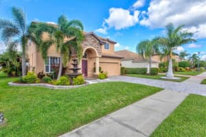 6915 74TH STREET CIRCLE, BRADENTON, FL 34203 Sold 12/07/23