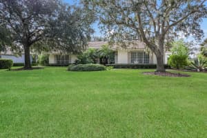 2619 DICK WILSON DRIVE, SARASOTA, FL 34240 Sold 02/06/24