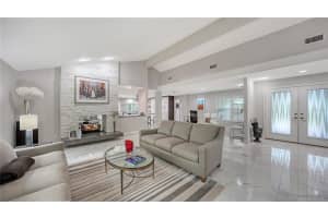 245 BIRD KEY DRIVE, SARASOTA, FL 34236 Sold 02/29/24