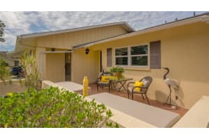 390 301 BOULEVARD, BRADENTON, FL 34205 Sold 11/22/23