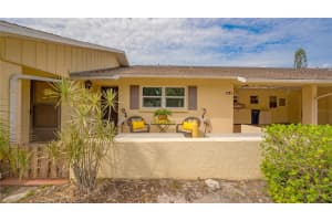 390 301 BOULEVARD, BRADENTON, FL 34205 Sold 11/22/23