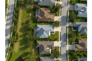 4711 SENECA PARK TRAIL, BRADENTON, FL 34211 Sold 12/01/23