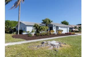 1905 OAK VIEW DRIVE, SARASOTA, FL 34232 Sold 03/01/24