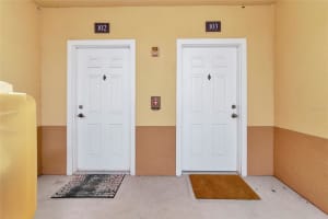 1120 VILLAGIO CIRCLE, SARASOTA, FL 34237 Sold 12/29/23